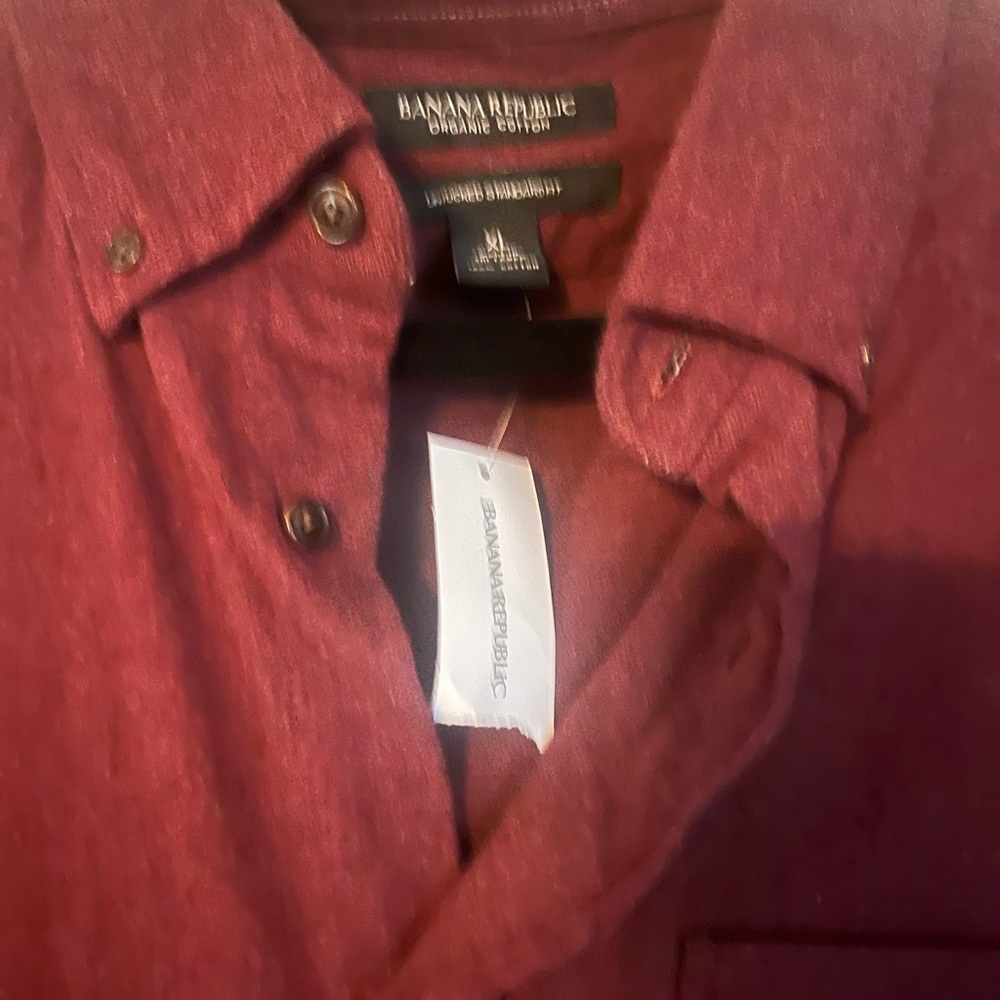Men’s deep burgundy banana republic button down - Picture 2 of 2